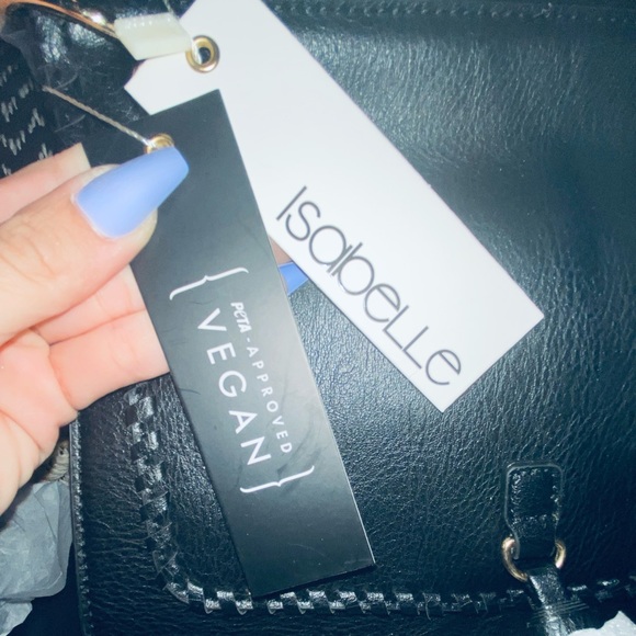 This gem is perfect for when you want to be casual or dress for a night out! - Picture 9 of 9